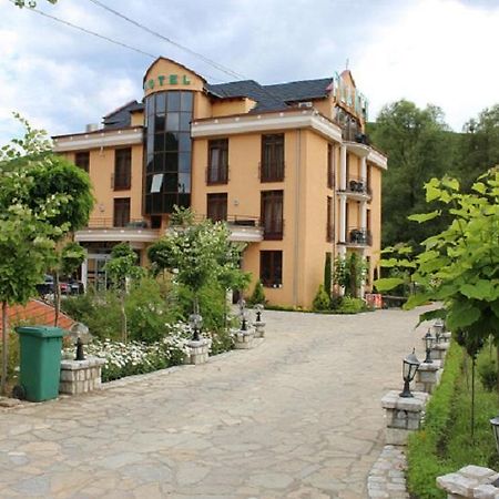 Hotel Planet Gjilan Exterior photo